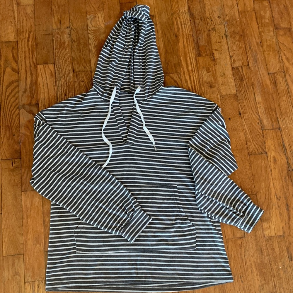 Light weight hoodie